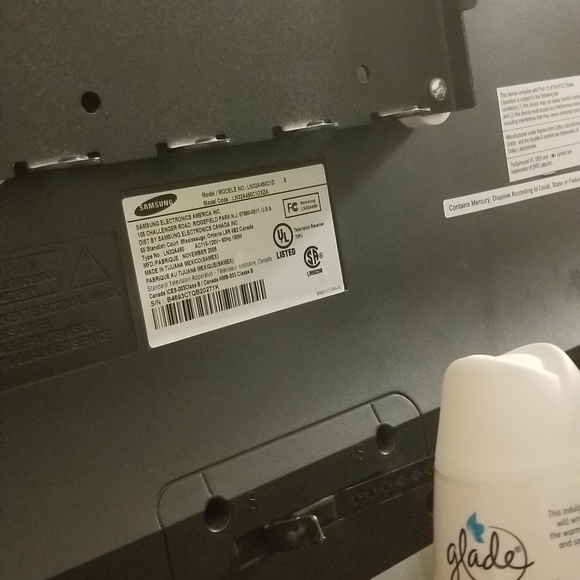 32in Samsung LCD TV (1080p) - Picture 4 of 4